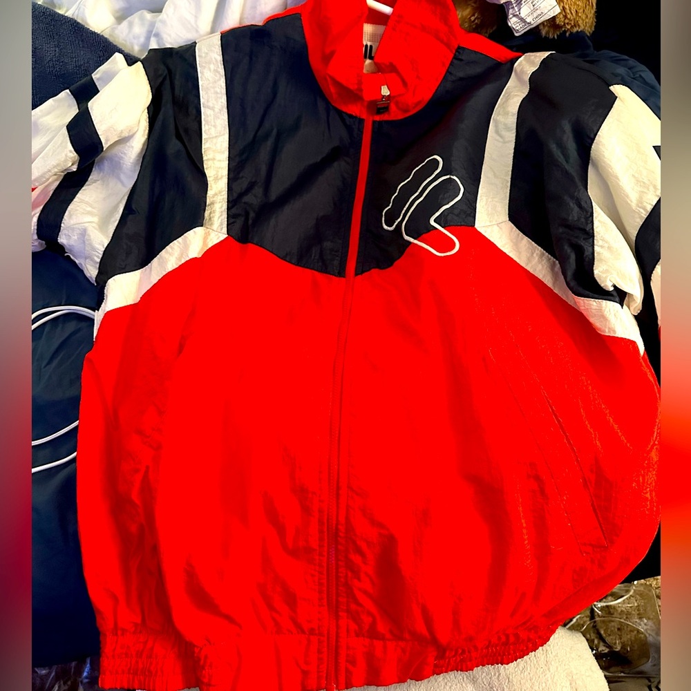 Used throwback Fila jacket - medium